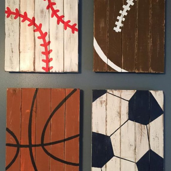 INSIDE THIS CLOSET-CHECK ME OUT-EVERYTHING A TO Z - Picture 12 of 16